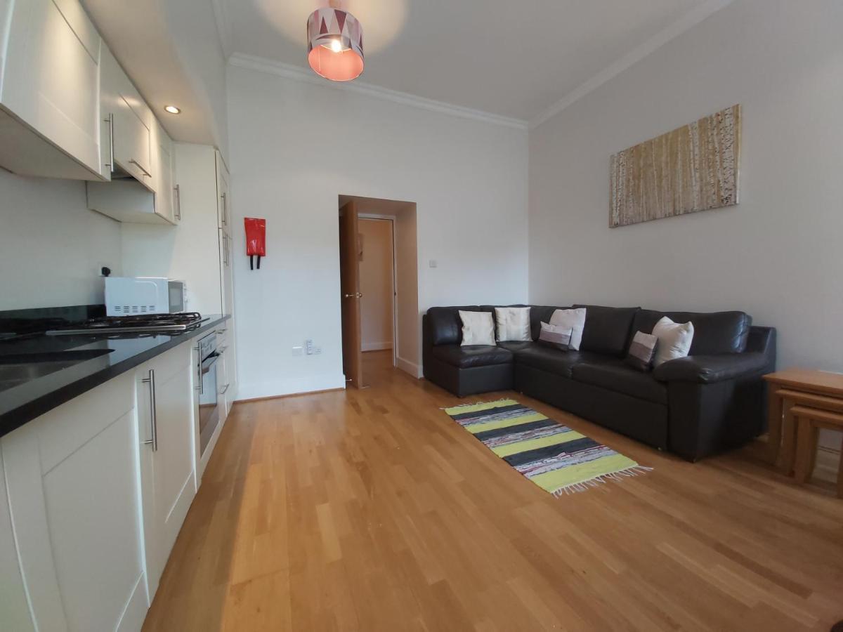 Moat House - Highland Club Apartment Форт Аугустус Екстериор снимка